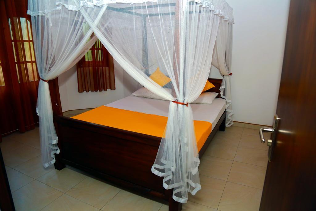 4 S Villa Tangalle Bagian luar foto